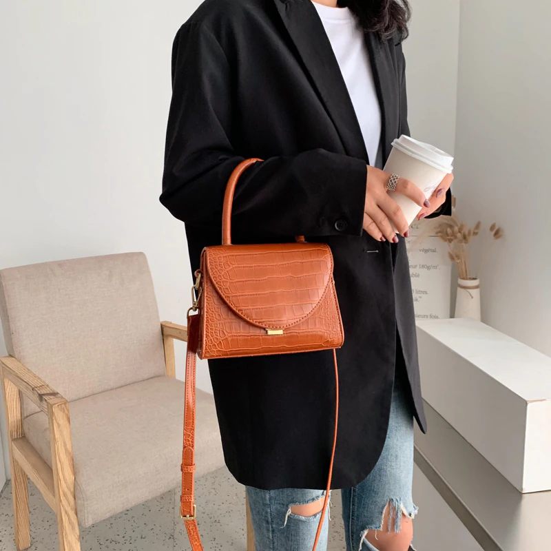 Pirulin Crossbody-handväska I Läder För Kvinnor - Brun