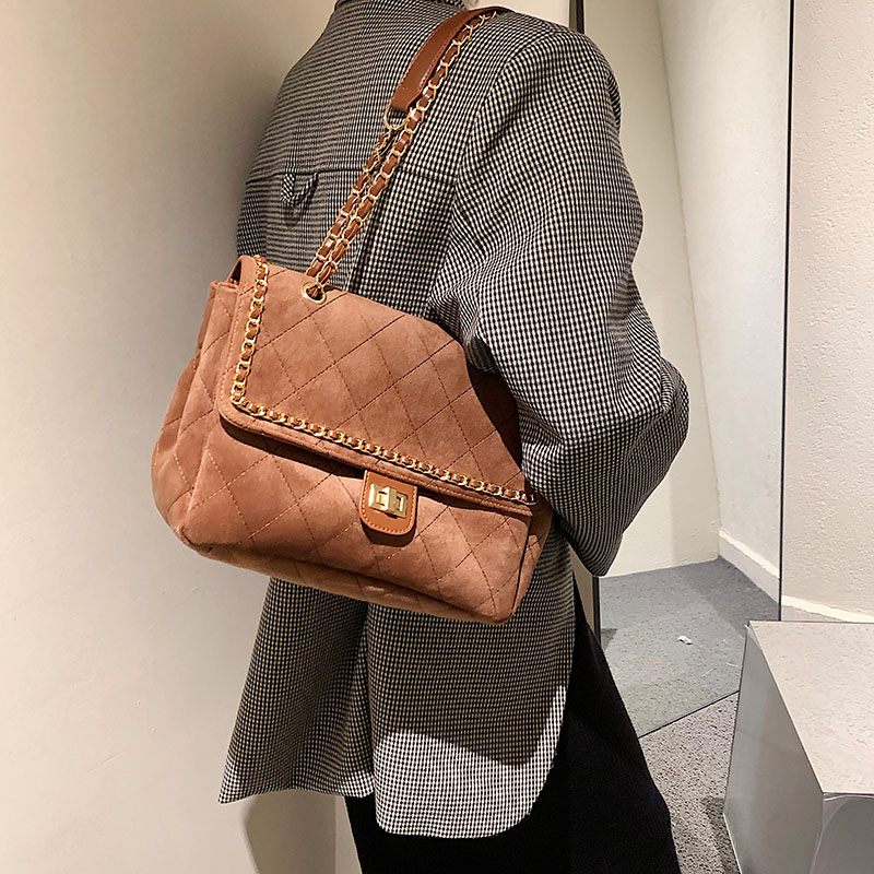 Polenta Crossbody-handväska I Kviltat Läder För Kvinnor - Grön