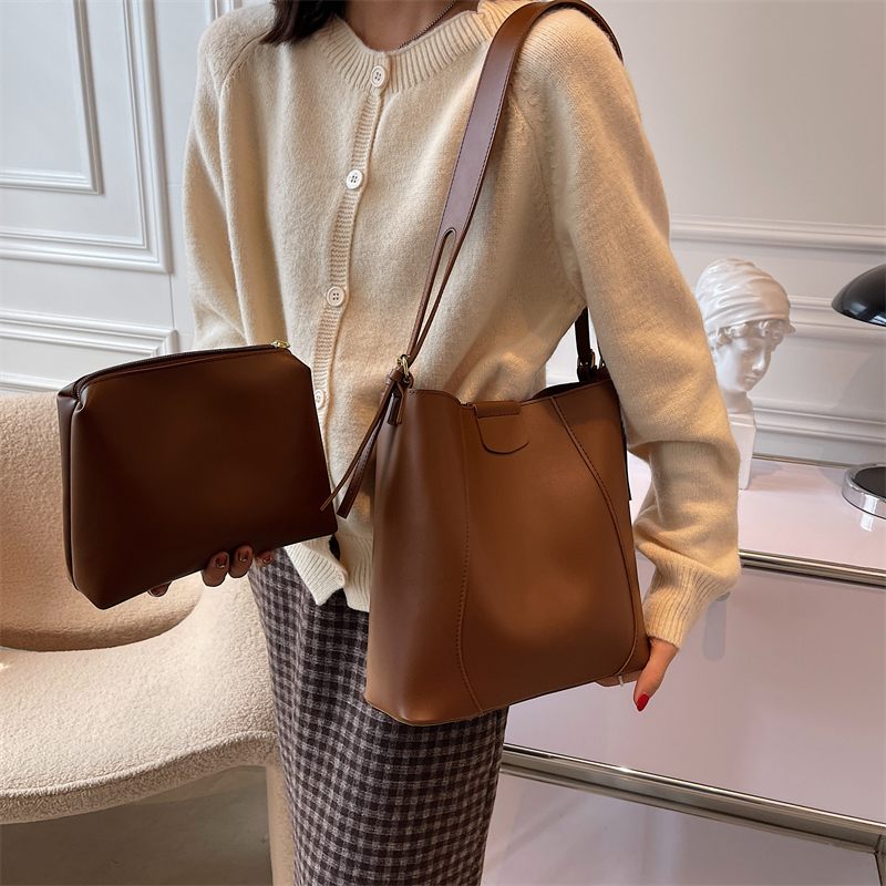 Porfirio Crossbody-handväska För Kvinnor - Brun