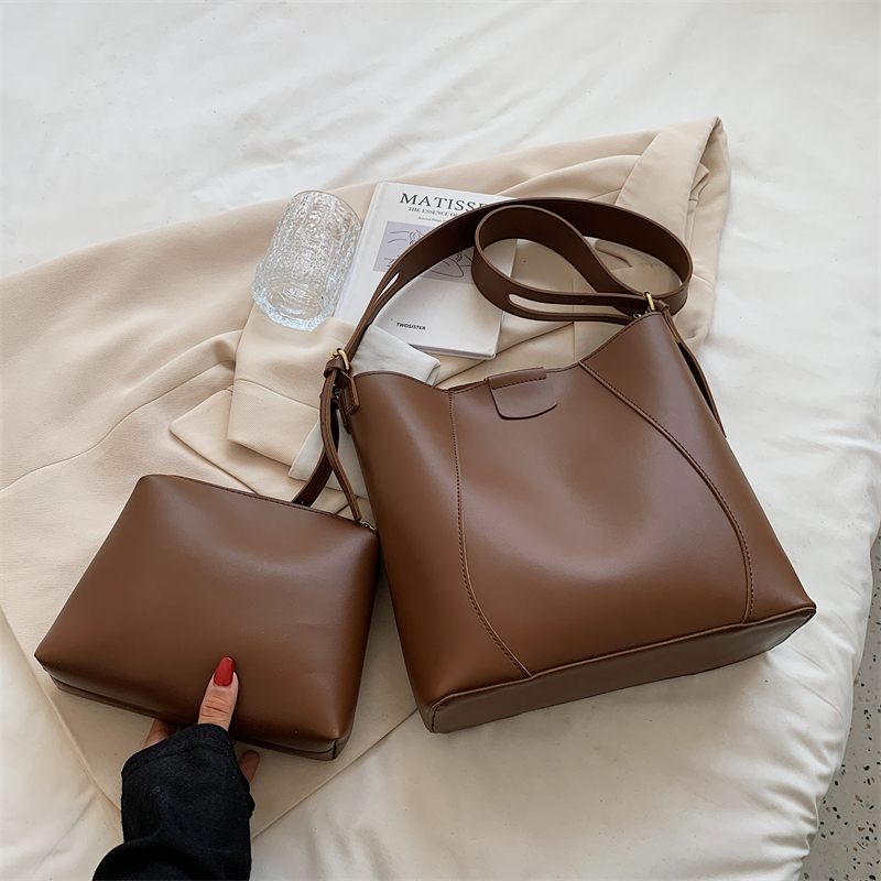 Porfirio Crossbody-handväska För Kvinnor - Brun