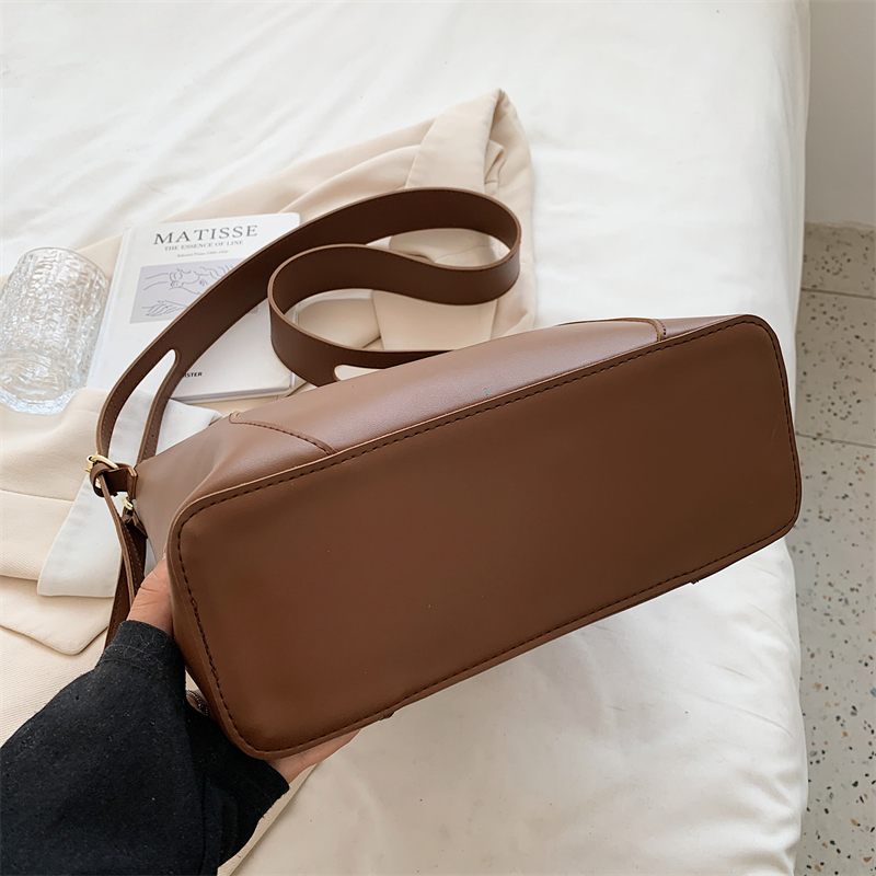 Porfirio Crossbody-handväska För Kvinnor - Brun