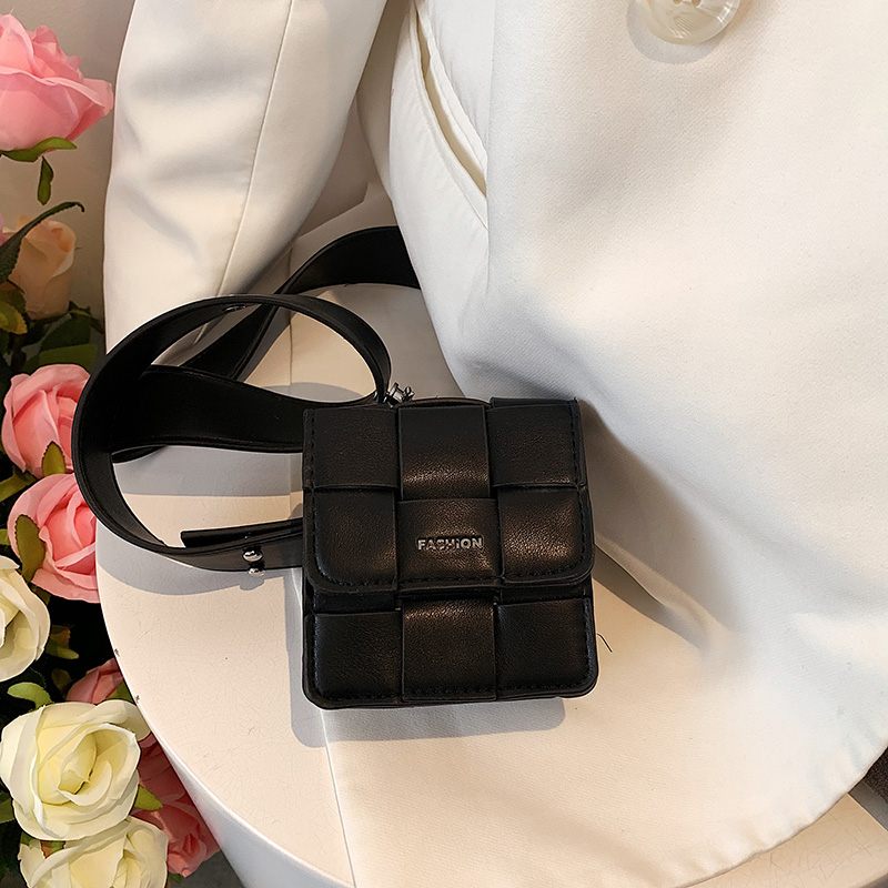 Puchi Mini Crossbody-handväska I Konstläder För Kvinnor - Vit