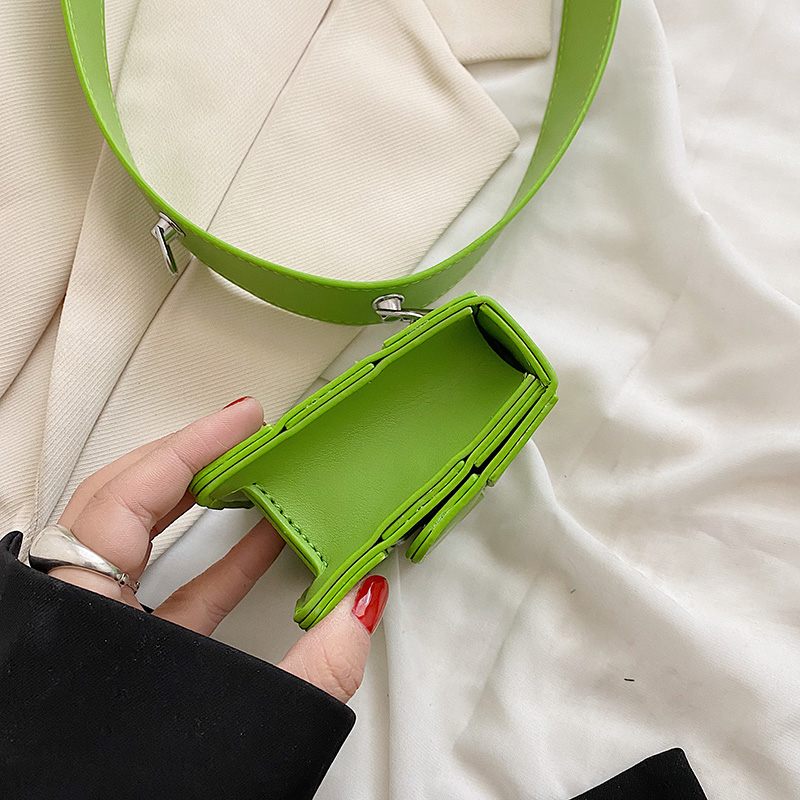 Puchi Mini Crossbody-handväska I Konstläder För Kvinnor - Vit