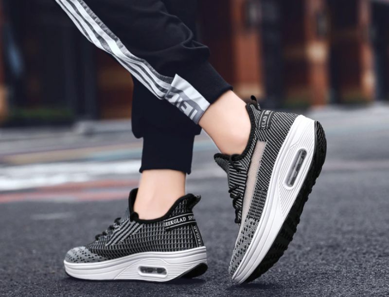 Regia Damsneakers Platta Med Plattform - Svart