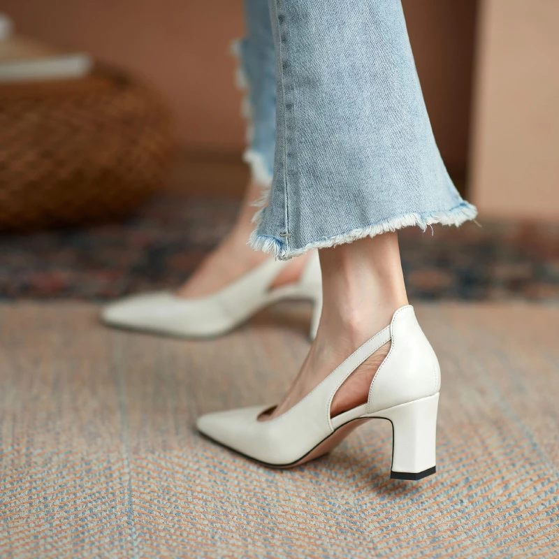 Renata Damklackar - Beige