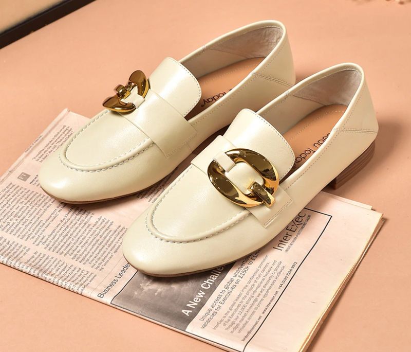 Rinaldi Platta Läder Loaferskor För Kvinnor - Beige