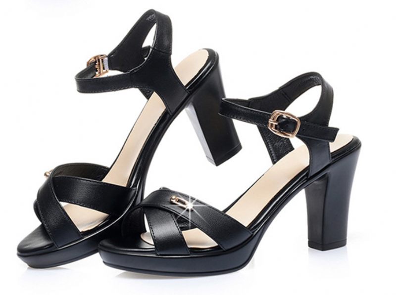 Romelia Damklacksandal - Svart
