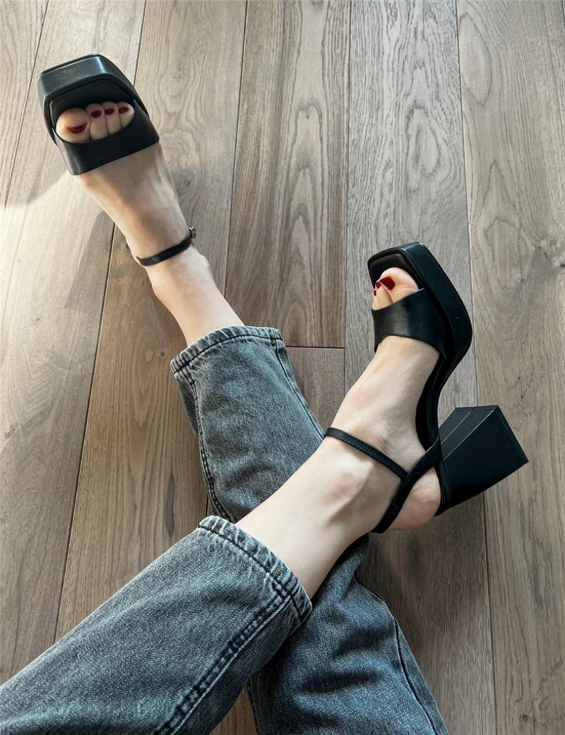 Romina Fyrkantig Sandal Med Hög Klack För Kvinnor - Svart