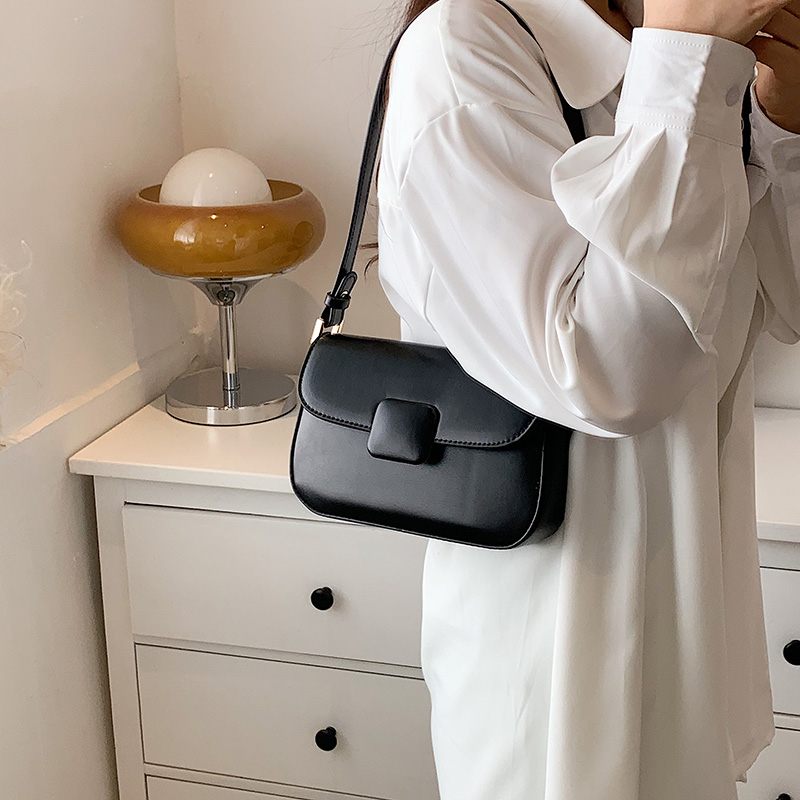 Rosales Crossbody-axelhandväska I Läder För Kvinnor - Svart