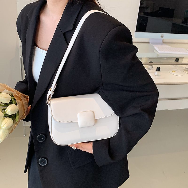 Rosales Crossbody-axelhandväska I Läder För Kvinnor - Svart
