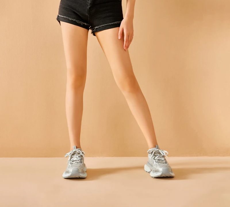Rosalia Dam Sneakers Som Andas - Guld