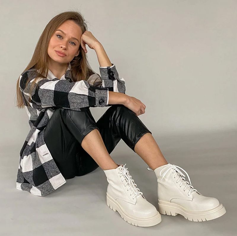 Sally Boots Ankelhöjd - Svart utan päls