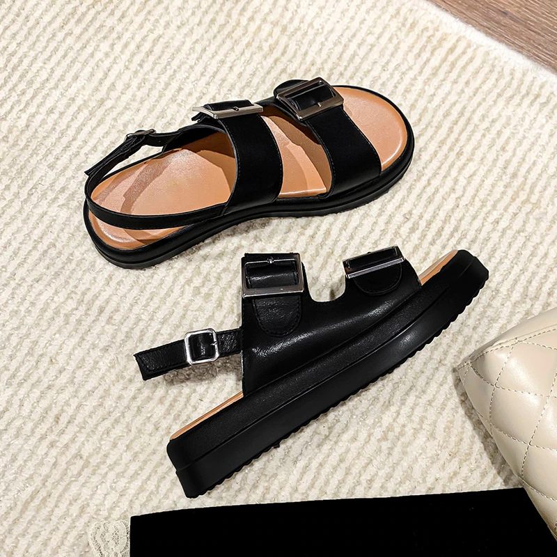 Sharo Platt Sandal För Kvinnor - Svart