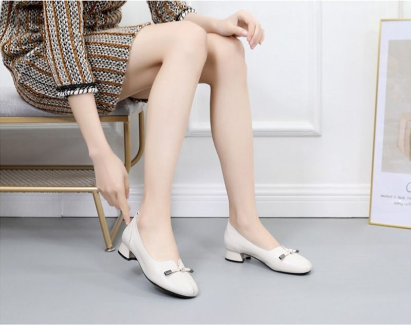 Silvia Pumpskor I Läder För Kvinnor - Beige