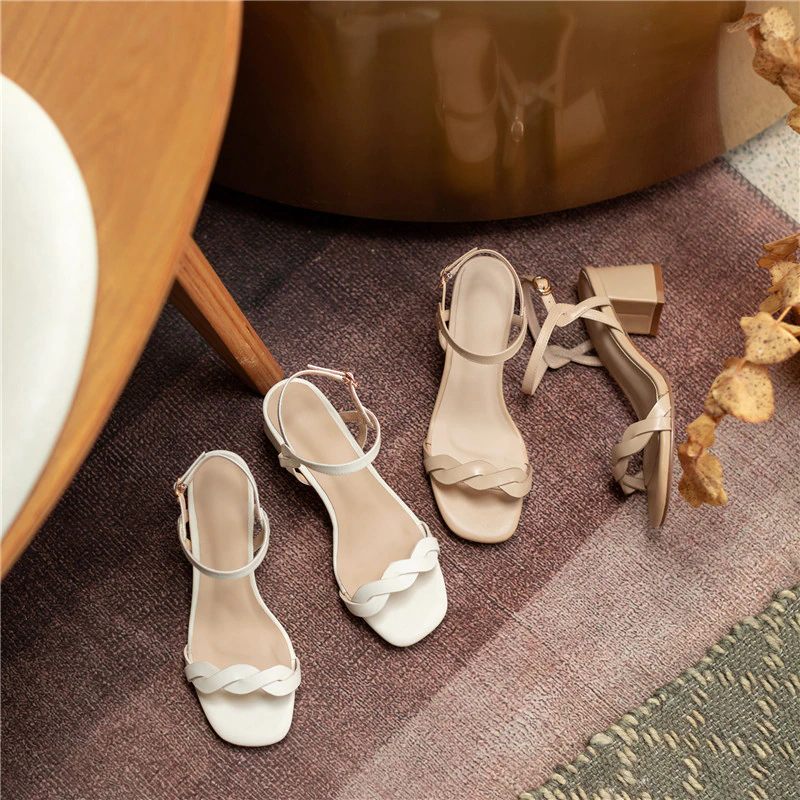 Tina Damsandal - Beige