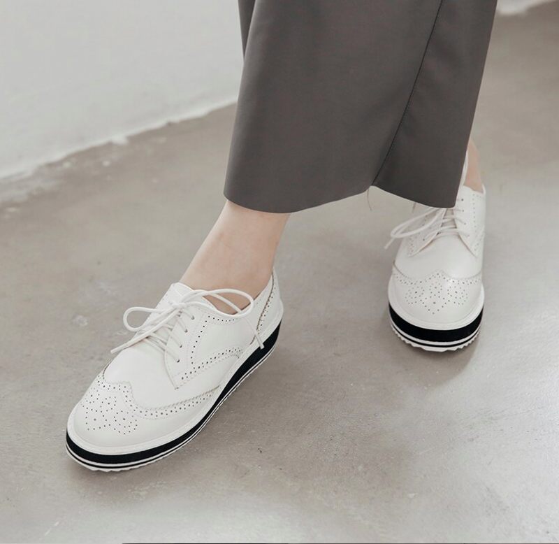 Tonina Oxford - Vit