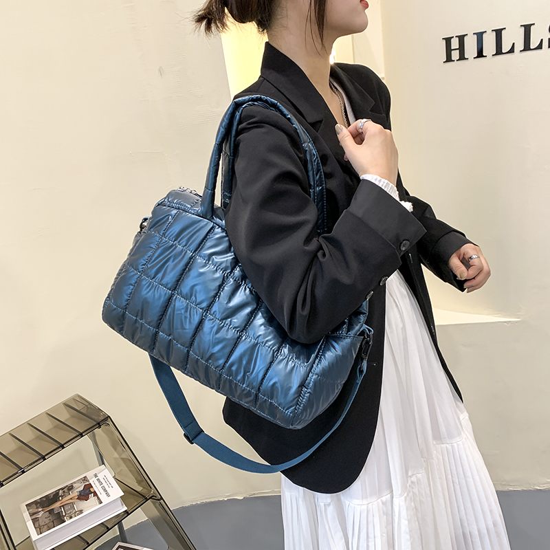 Torys Crossbody-handväska I Nylon För Kvinnor - Svart