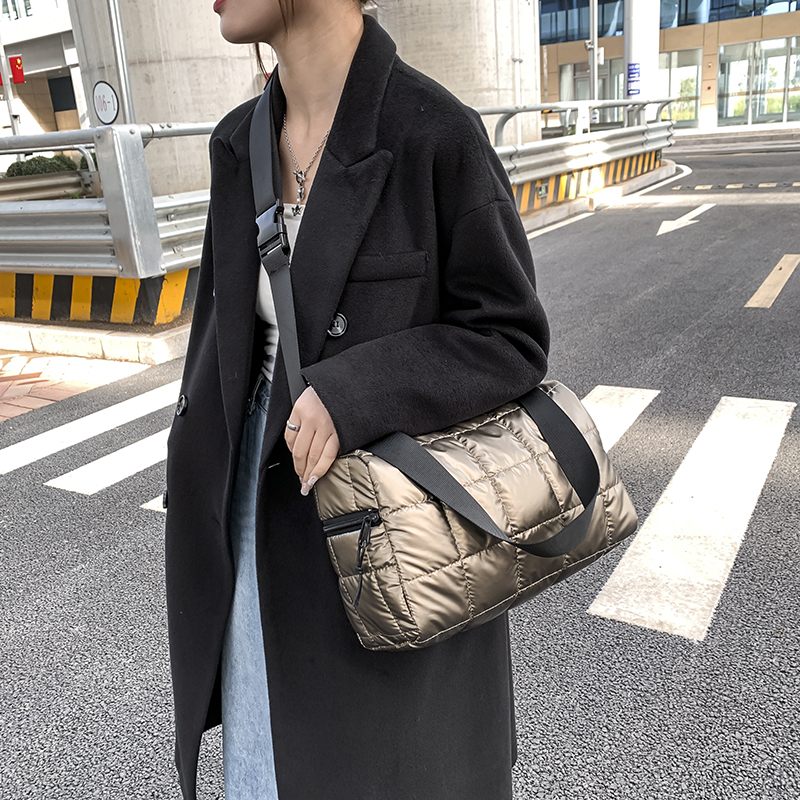 Torys Crossbody-handväska I Nylon För Kvinnor - Svart