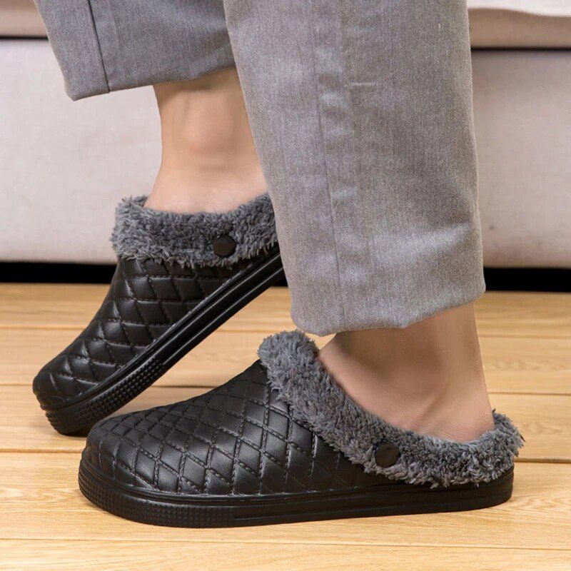 Triany Unisex Tofflor - Svart