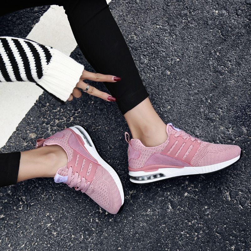 Trivial Unisex-sneaker Som Andas - Svart