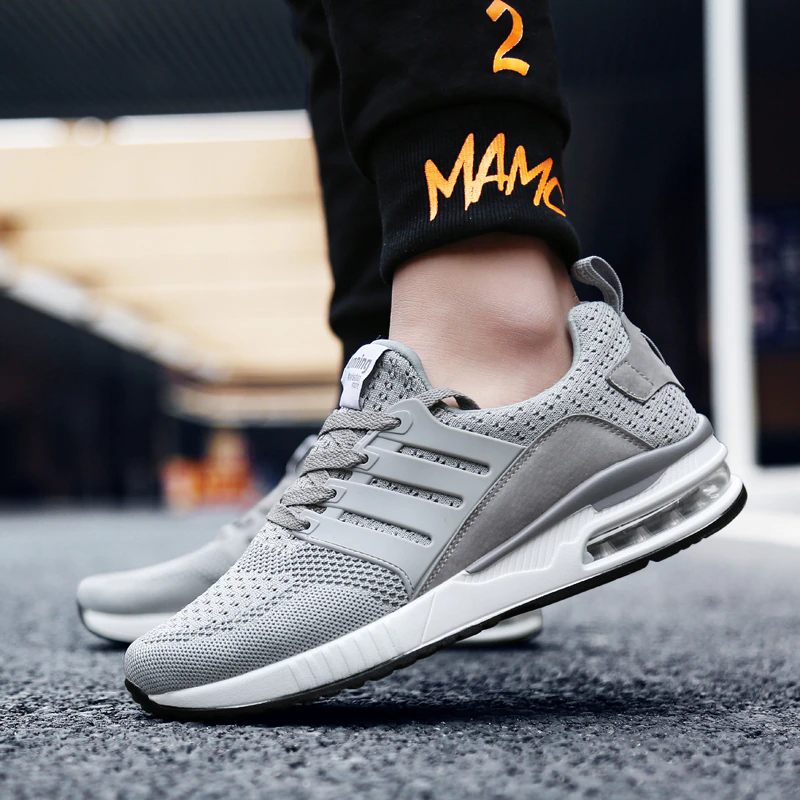 Trivial Unisex-sneaker Som Andas - Svart