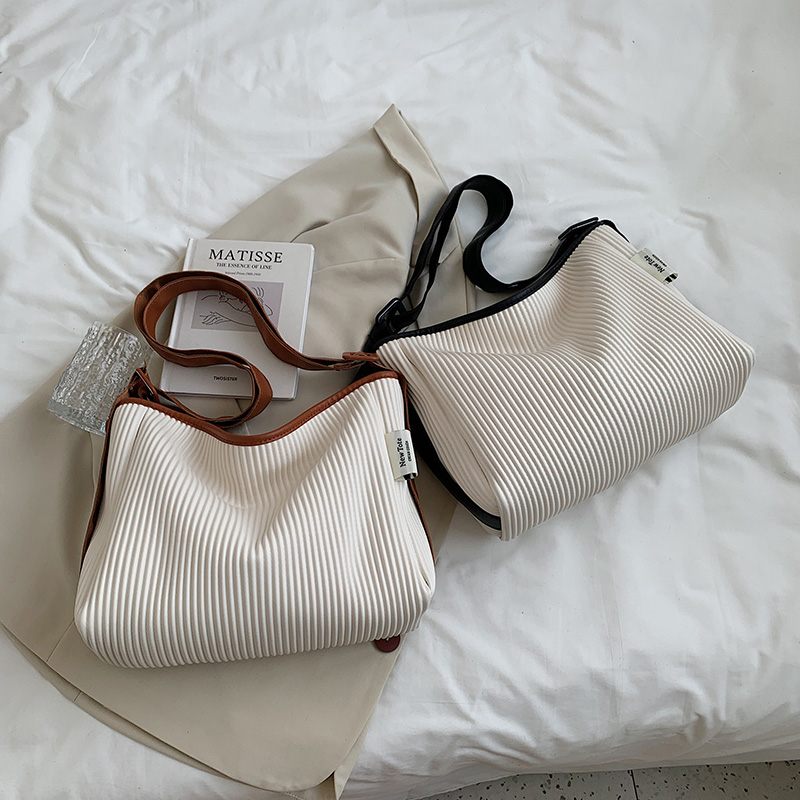 Trixy Reseaxelhandväska För Kvinnor - Horisontal Khaki