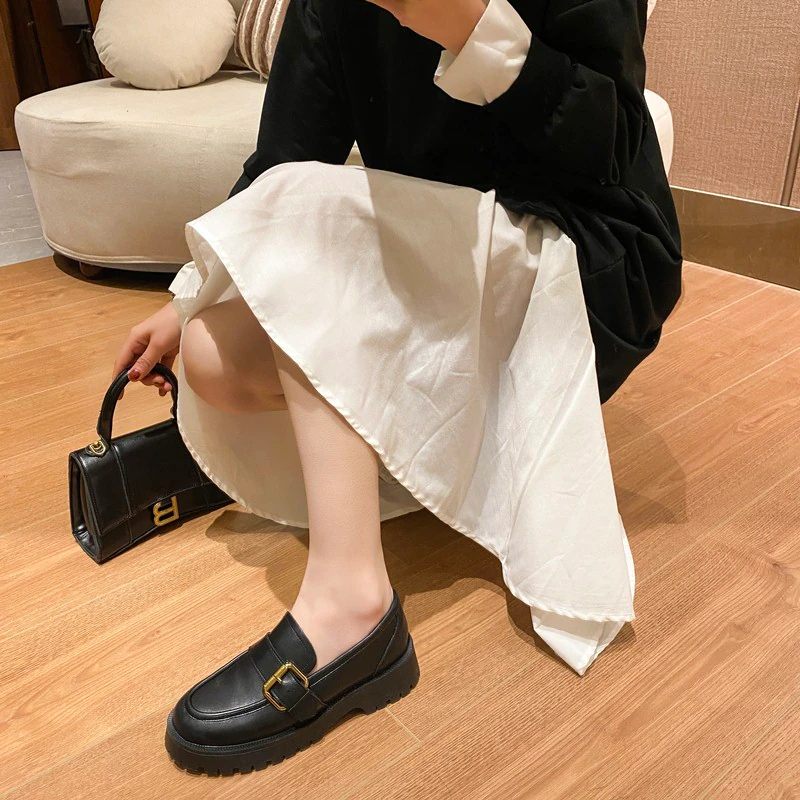Tula Slip-on Loafer Skor För Kvinnor - Vit