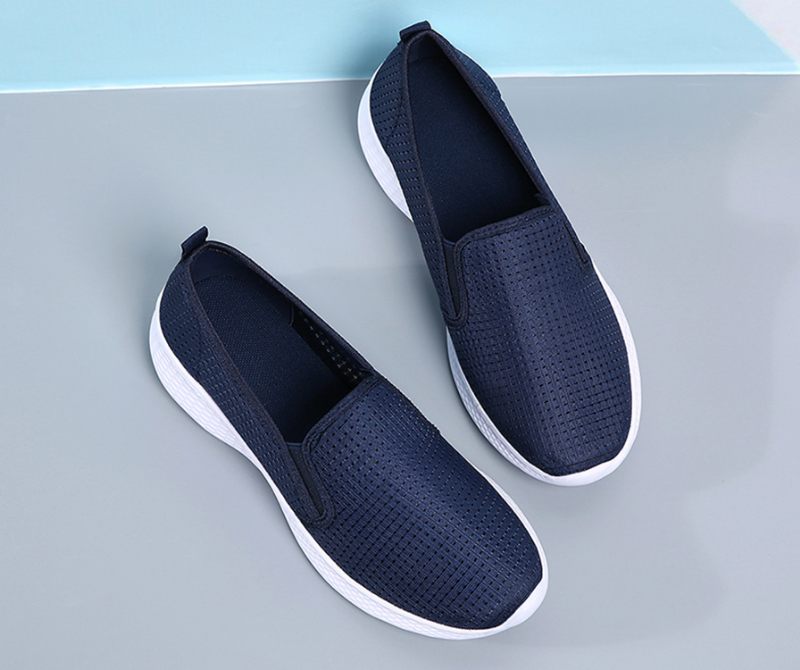 Umai Blåa Slip-on-skor För Kvinnor - Marinblå