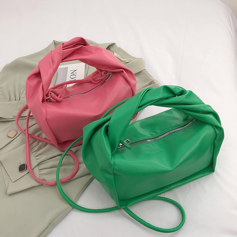 Valdes Small Crossbody-handväska I Läder För Kvinnor - Lila