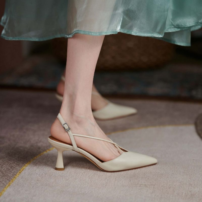 Vika Lädersandal Med Spetsad Tå För Kvinnor - Beige