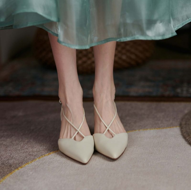Vika Lädersandal Med Spetsad Tå För Kvinnor - Beige