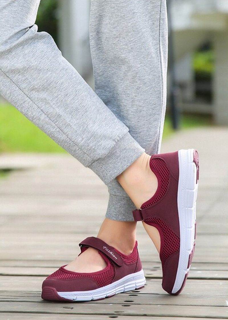 Walker Svarta Slip-on Skor För Kvinnor - Svart