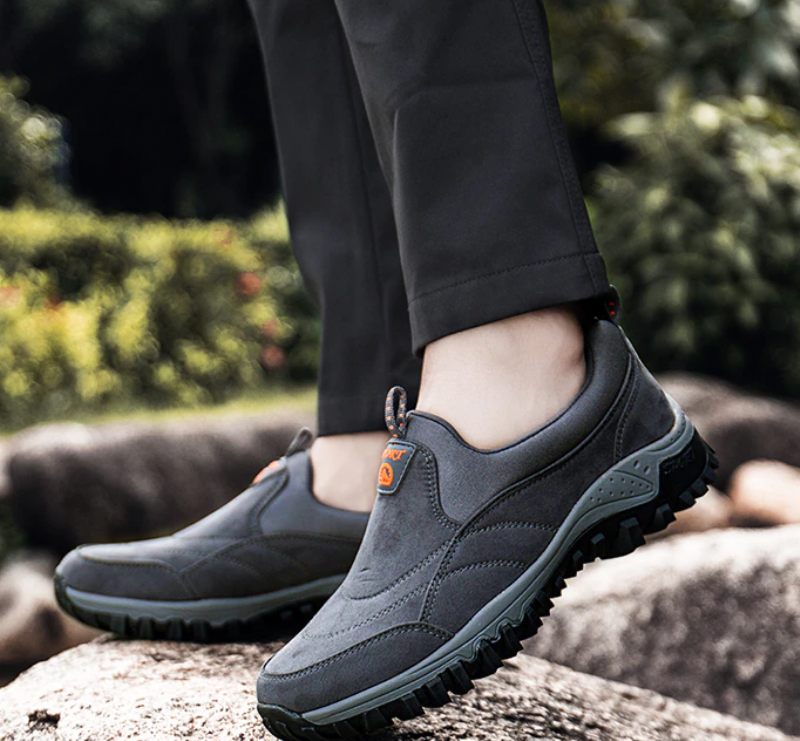 Yeray Slip-ons Skor För Män - Grå