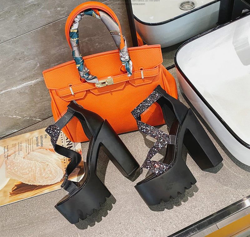Yerssy Högklackad Sandal För Kvinnor Med Öppen Tå - Svart